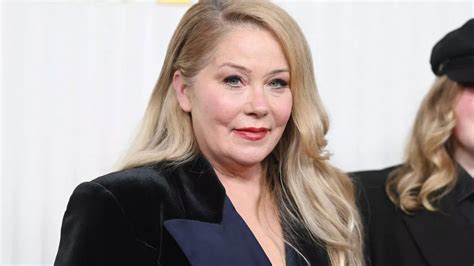 Christina Applegate makes VERY candid confession。